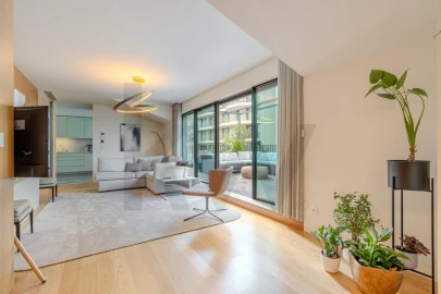 Apartamento T4 para Arrendamento em Campo de Ourique