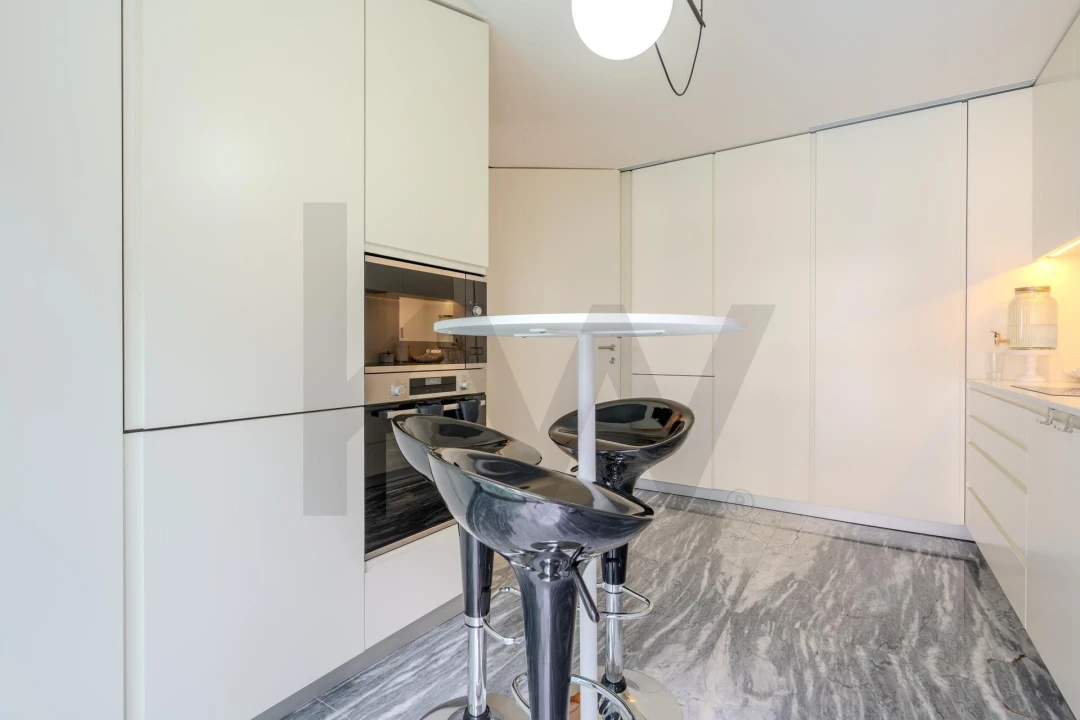 Apartamento T4 para Arrendamento em Campo de Ourique Foto 17
