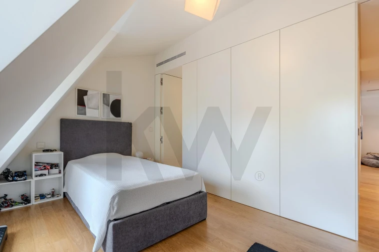 Apartamento T4 para Arrendamento em Campo de Ourique Foto 26