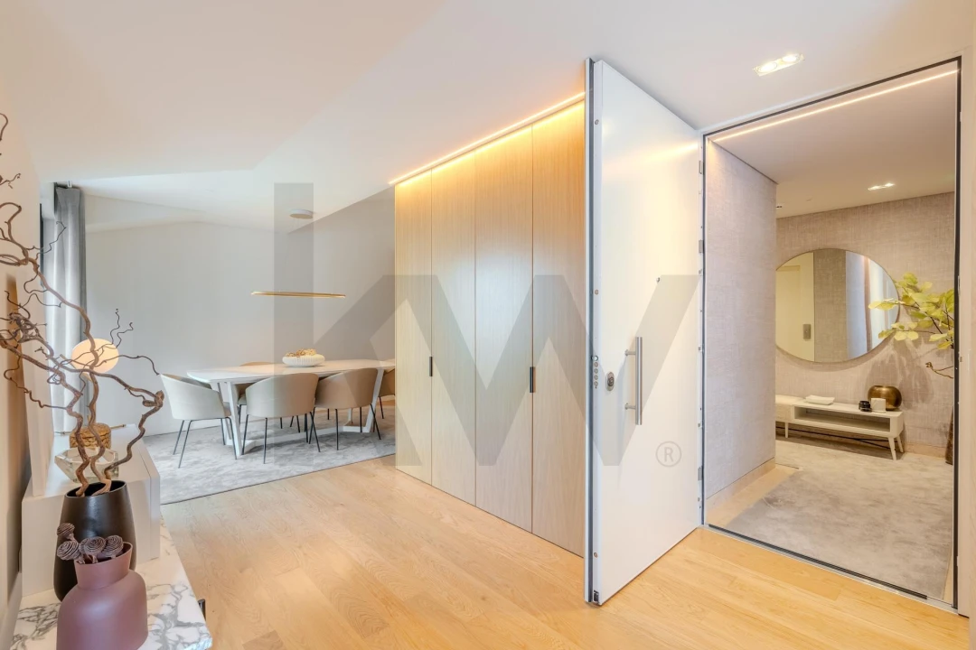Apartamento T4 para Arrendamento em Campo de Ourique Foto 13