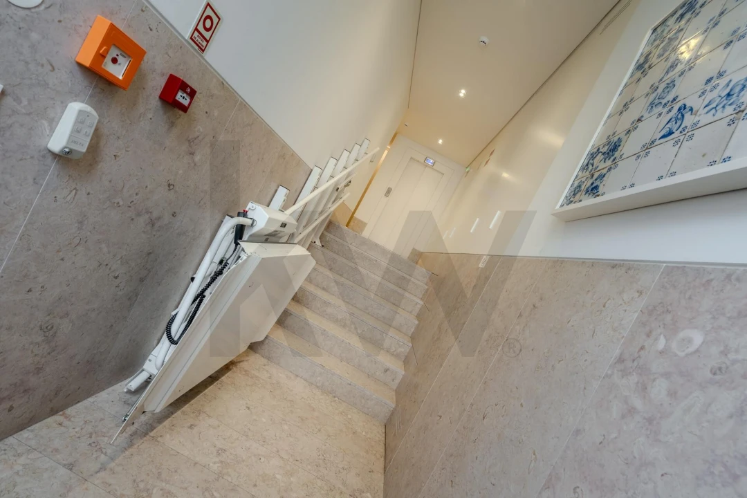 Apartamento T4 para Arrendamento em Campo de Ourique Foto 45