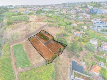 Terreno para Venda em Canhas