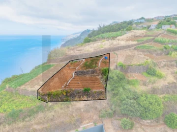 Terreno para Venda em Canhas