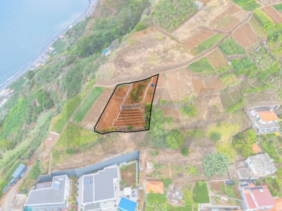 Terreno para Venda em Canhas Foto 4