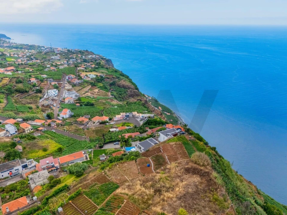Terreno para Venda em Canhas Foto 10