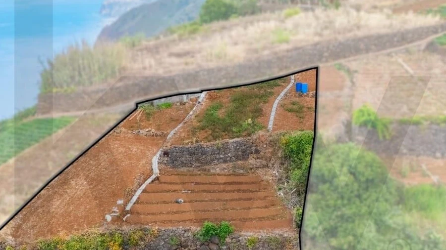 Terreno para Venda em Canhas