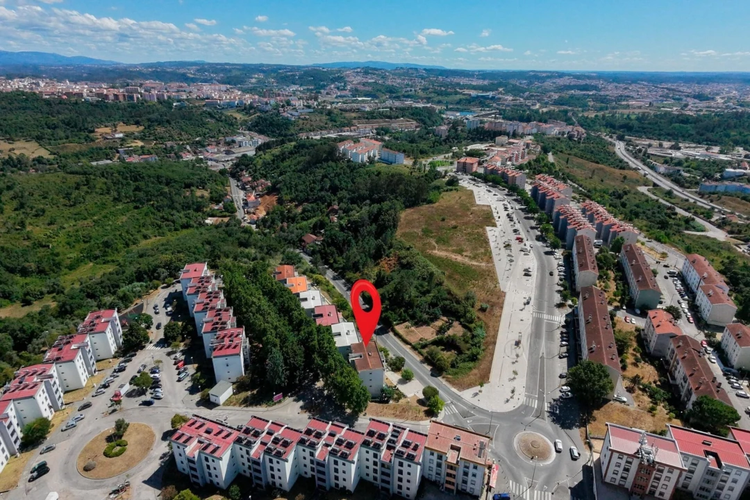 Apartamento T3 para Venda em Sé Nova, Santa Cruz, Almedina e São Bartolomeu Foto 40