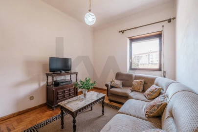 Apartamento T3 para Venda em Sé Nova, Santa Cruz, Almedina e São Bartolomeu