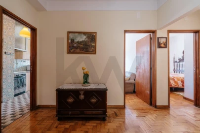 Apartamento T3 para Venda em Sé Nova, Santa Cruz, Almedina e São Bartolomeu
