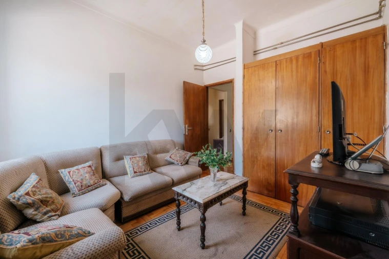 Apartamento T3 para Venda em Sé Nova, Santa Cruz, Almedina e São Bartolomeu Foto 18