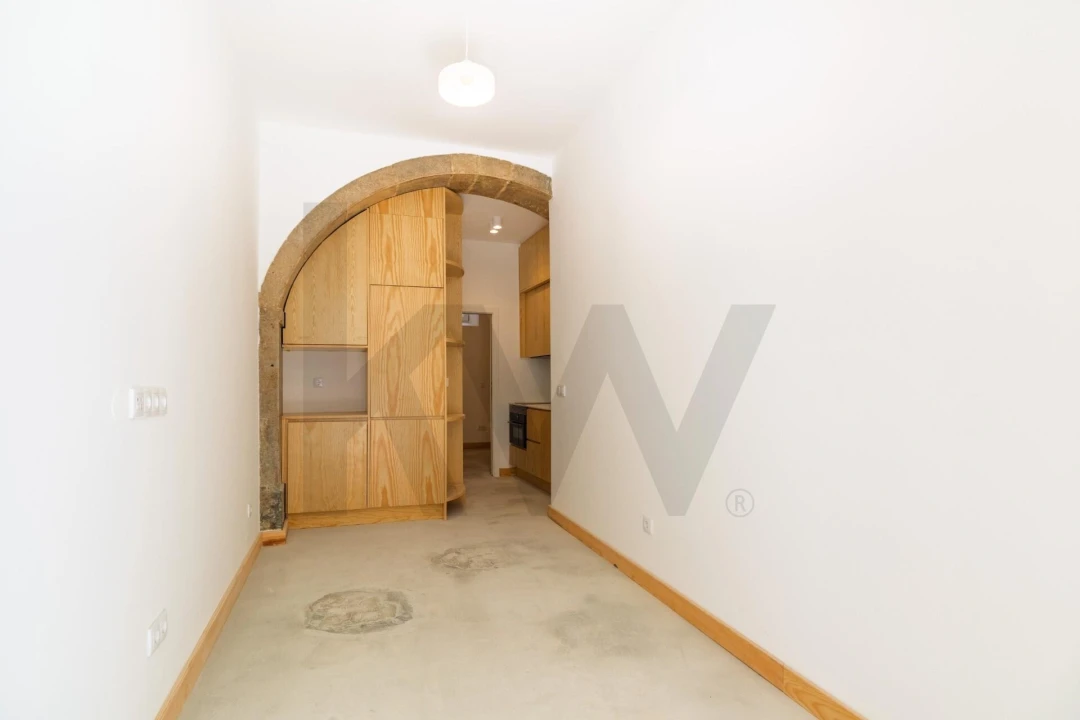 Apartamento T1 para Venda em São Vicente Foto 1