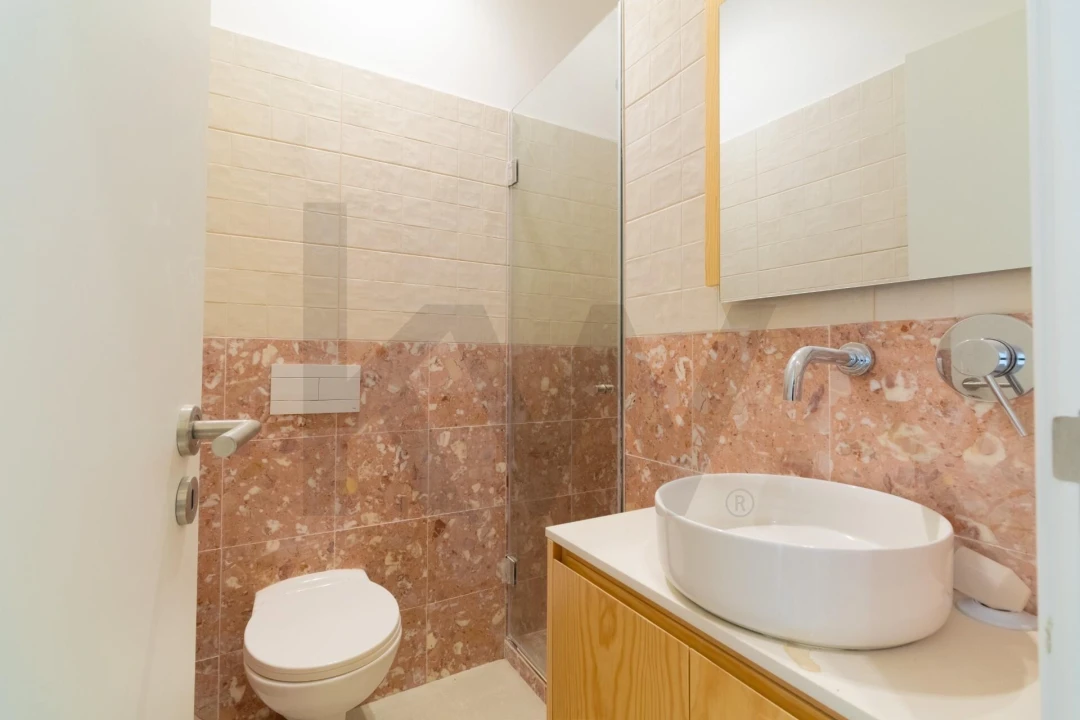 Apartamento T1 para Venda em São Vicente Foto 4