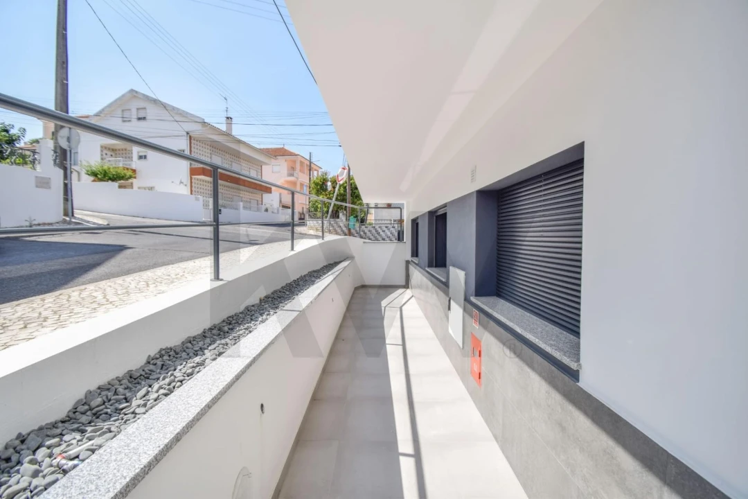 Apartamento T2 para Arrendamento em Ramada e Caneças Foto 23