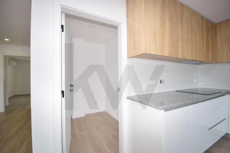Apartamento T2 para Arrendamento em Ramada e Caneças Foto 7