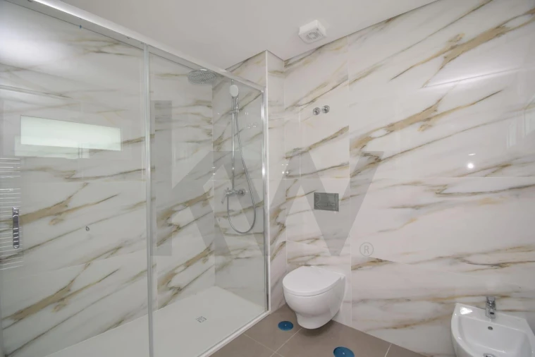 Apartamento T2 para Arrendamento em Ramada e Caneças Foto 21