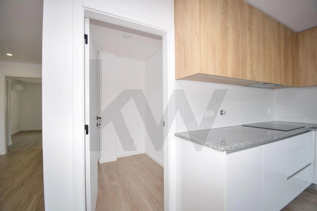Apartamento T2 para Arrendamento em Ramada e Caneças Foto 7