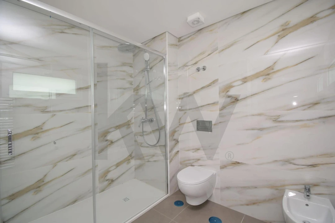 Apartamento T2 para Arrendamento em Ramada e Caneças Foto 21