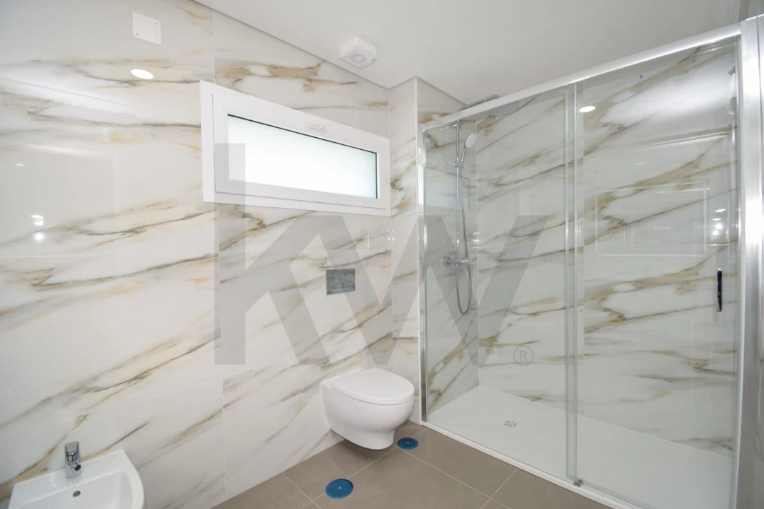 Apartamento T2 para Arrendamento em Ramada e Caneças Foto 17