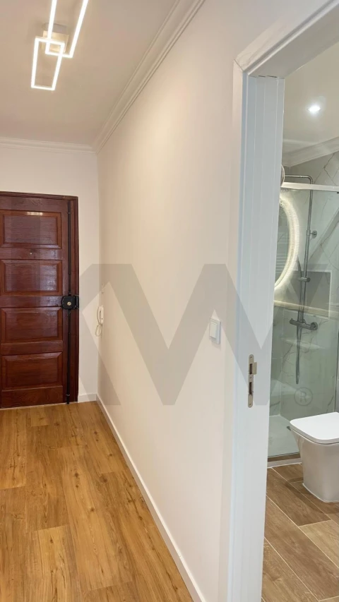 Apartamento T2 para Arrendamento em Massamá e Monte Abraão