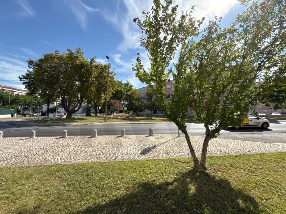 Apartamento T2 para Venda em Santo Antonio da Charneca Foto 9
