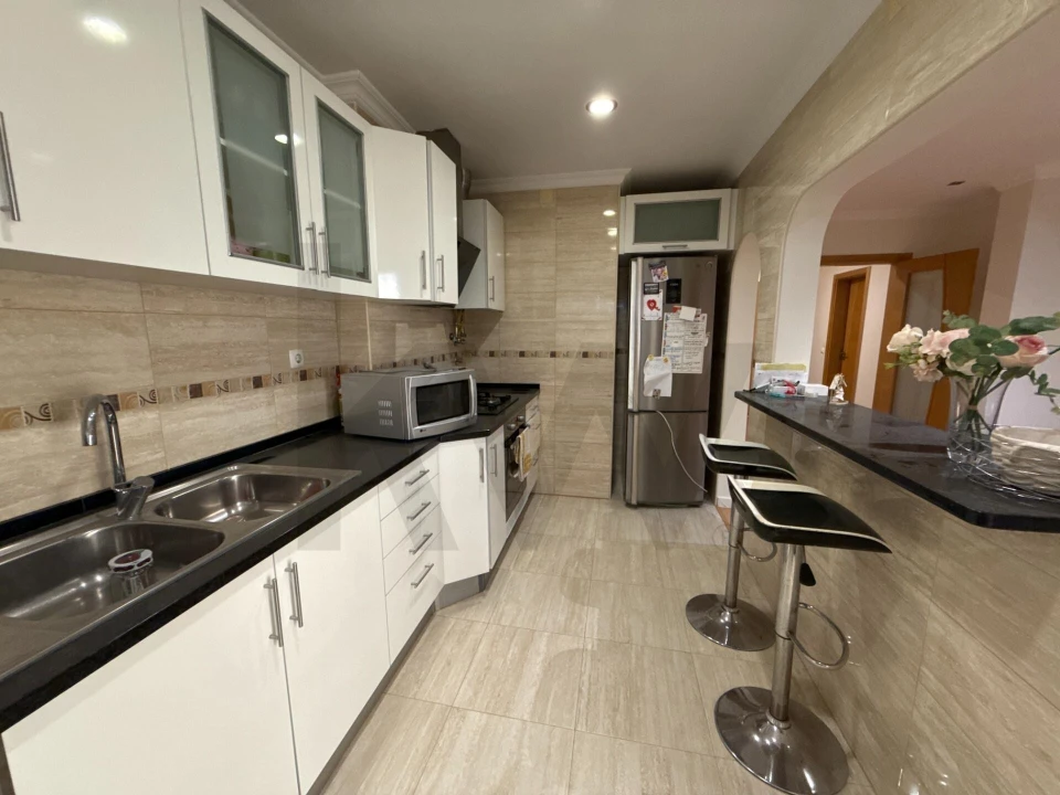 Apartamento T2 para Venda em Santo Antonio da Charneca Foto 4
