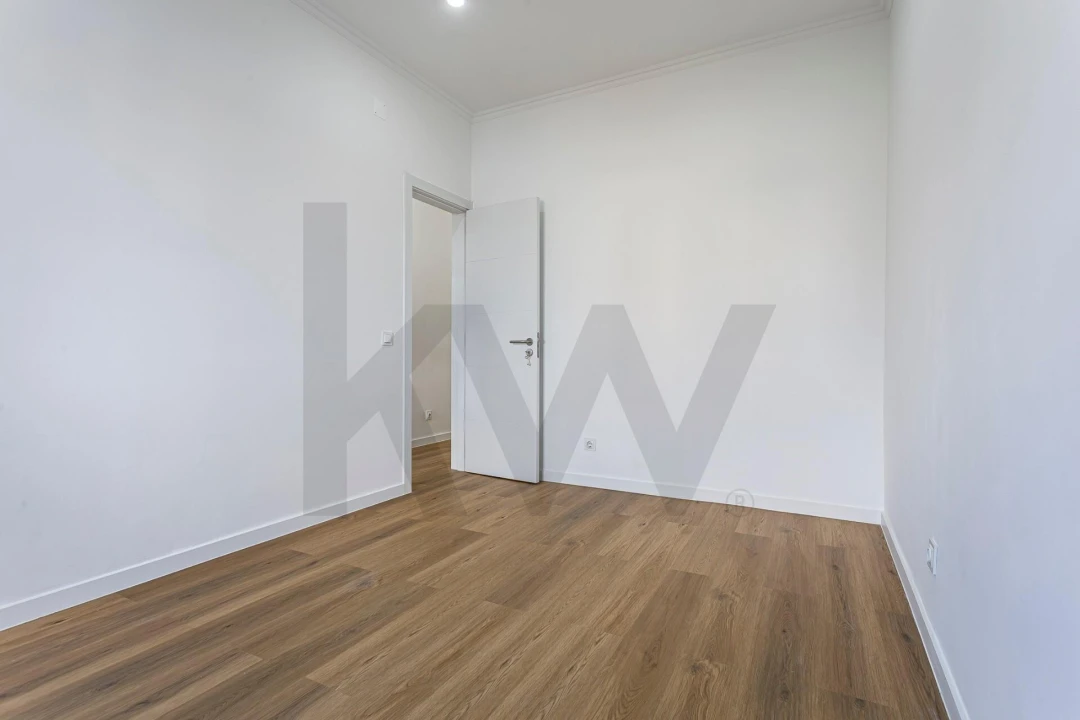 Apartamento T2 para Venda em Penha de França Foto 14