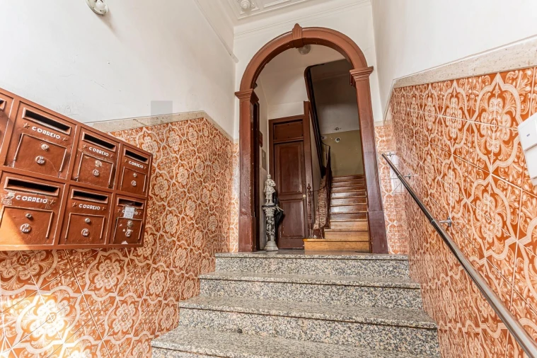 Apartamento T2 para Venda em Penha de França Foto 25