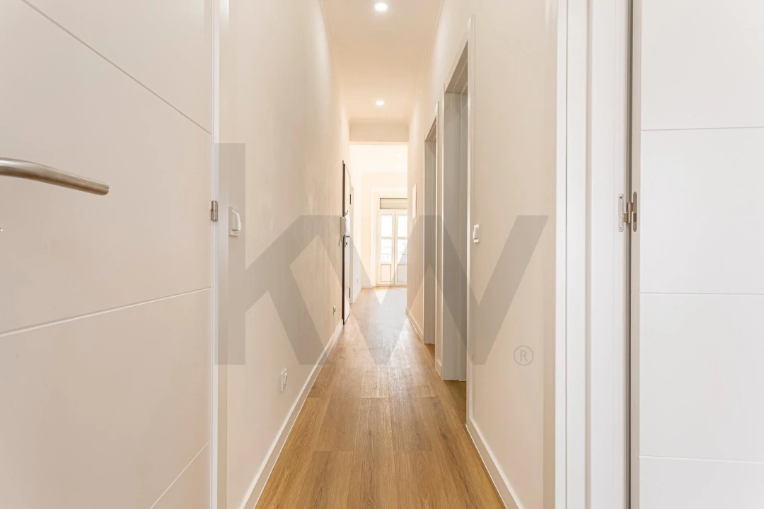 Apartamento T2 para Venda em Penha de França Foto 15