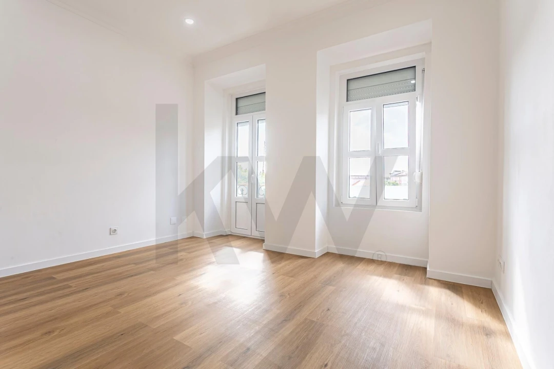 Apartamento T2 para Venda em Penha de França Foto 5