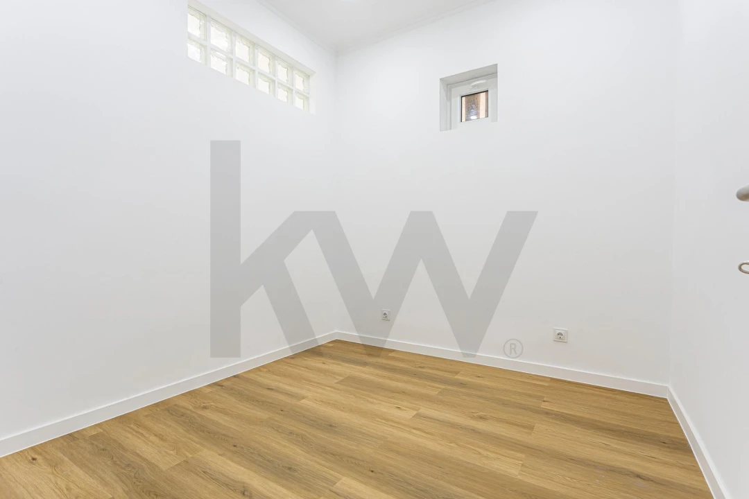 Apartamento T2 para Venda em Penha de França Foto 8
