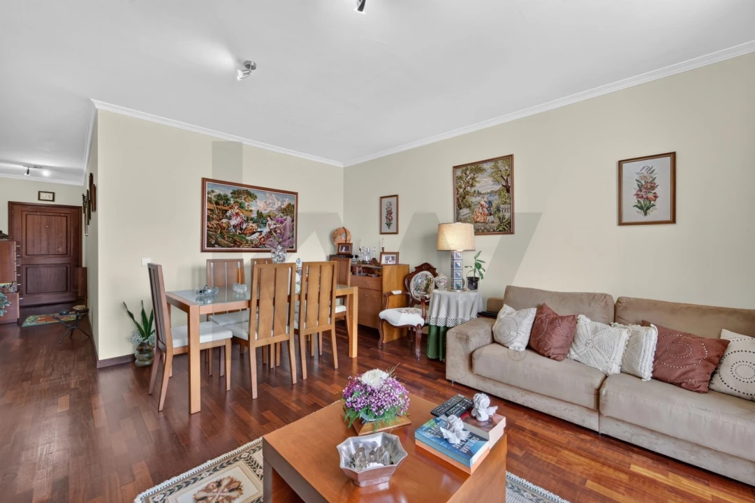 Apartamento T2 para Venda em Caniço Foto 29