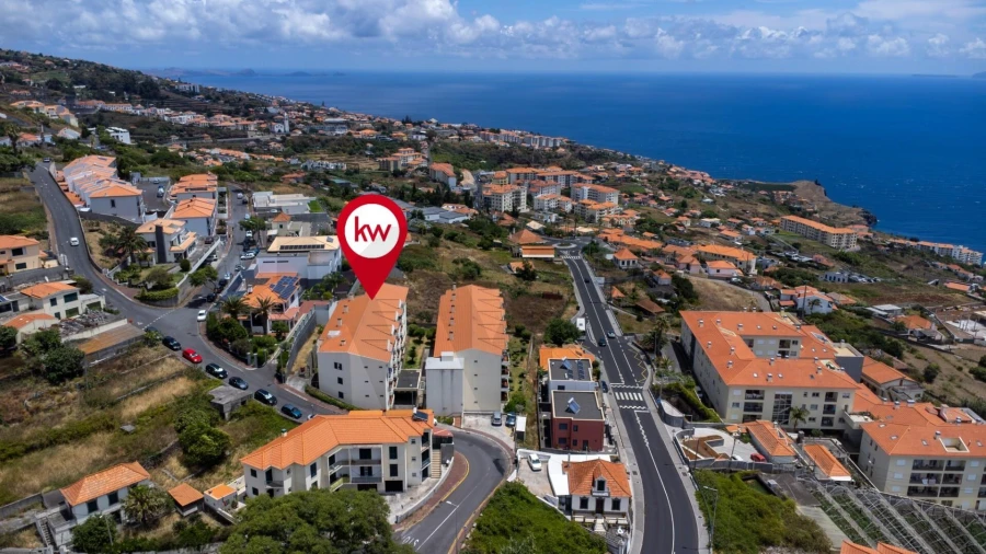Apartamento T2 para Venda em Caniço Foto 3