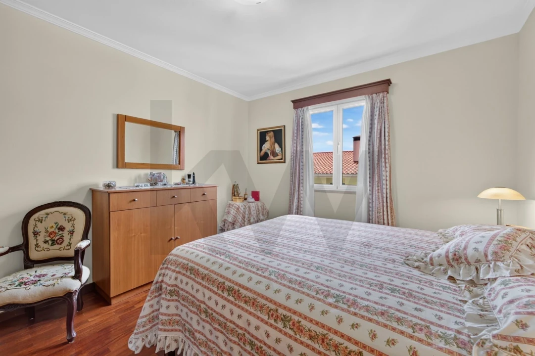 Apartamento T2 para Venda em Caniço Foto 17