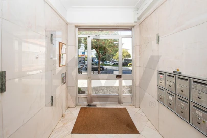 Apartamento T2 para Venda em Algés, Linda-A-Velha e Cruz Quebrada-Dafundo