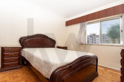 Apartamento T2 para Venda em Algés, Linda-A-Velha e Cruz Quebrada-Dafundo