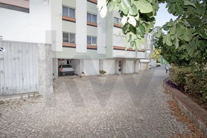 Apartamento T2 para Venda em Algés, Linda-A-Velha e Cruz Quebrada-Dafundo
