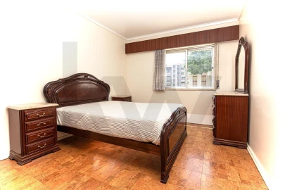 Apartamento T2 para Venda em Algés, Linda-A-Velha e Cruz Quebrada-Dafundo
