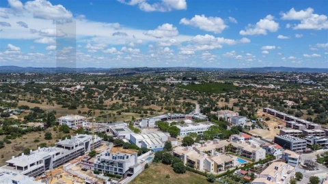 Moradia T3 para Venda em Ferreiras