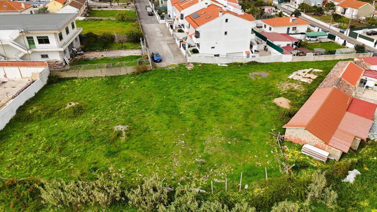 Terreno para Venda em Cacém e São Marcos Foto 2