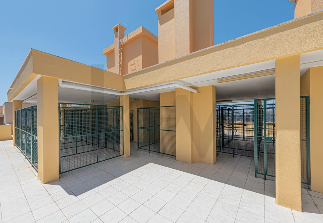 Apartamento T3 para Venda em Carnaxide e Queijas Foto 31