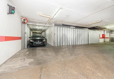 Apartamento T3 para Venda em Carnaxide e Queijas