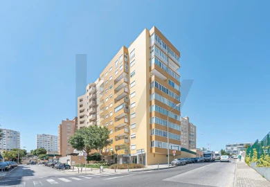 Apartamento T3 para Venda em Carnaxide e Queijas