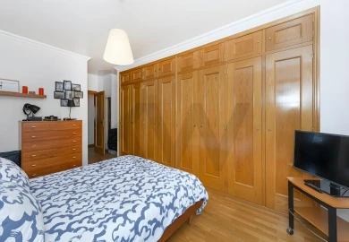 Apartamento T3 para Venda em Carnaxide e Queijas