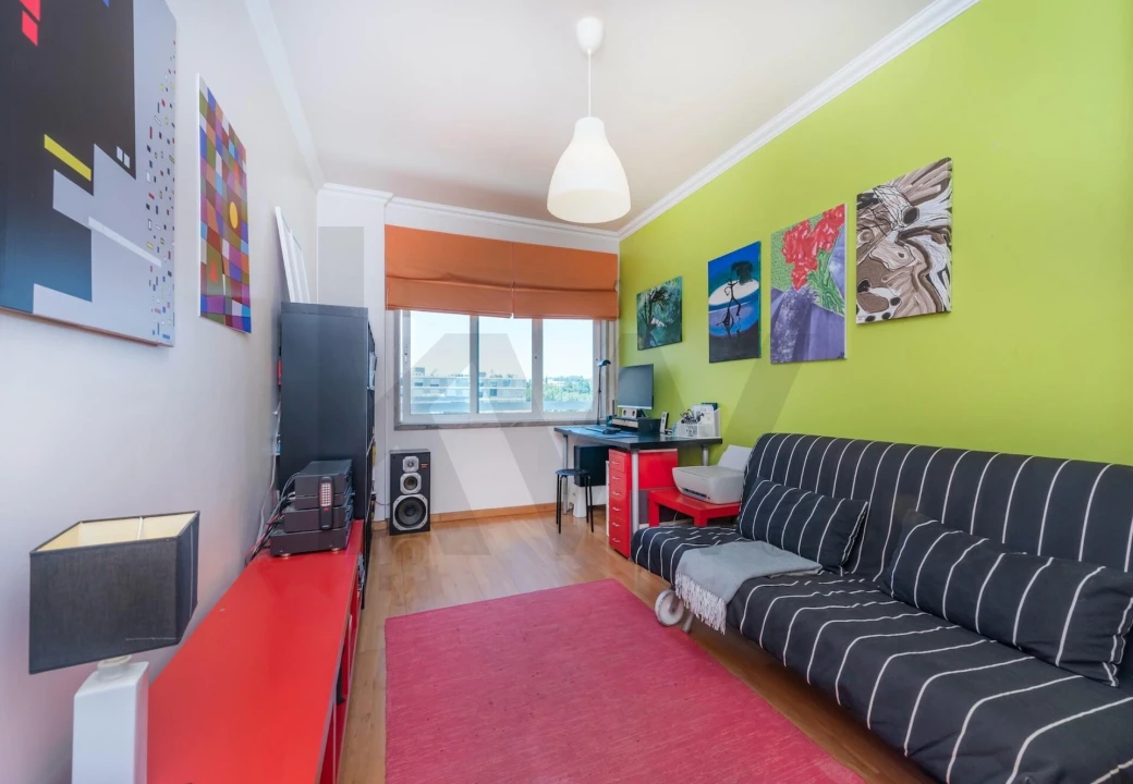 Apartamento T3 para Venda em Carnaxide e Queijas Foto 26