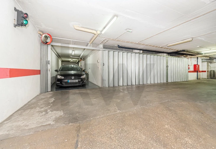 Apartamento T3 para Venda em Carnaxide e Queijas Foto 33