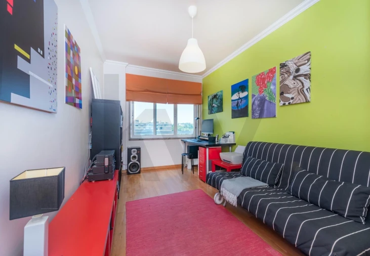 Apartamento T3 para Venda em Carnaxide e Queijas Foto 26