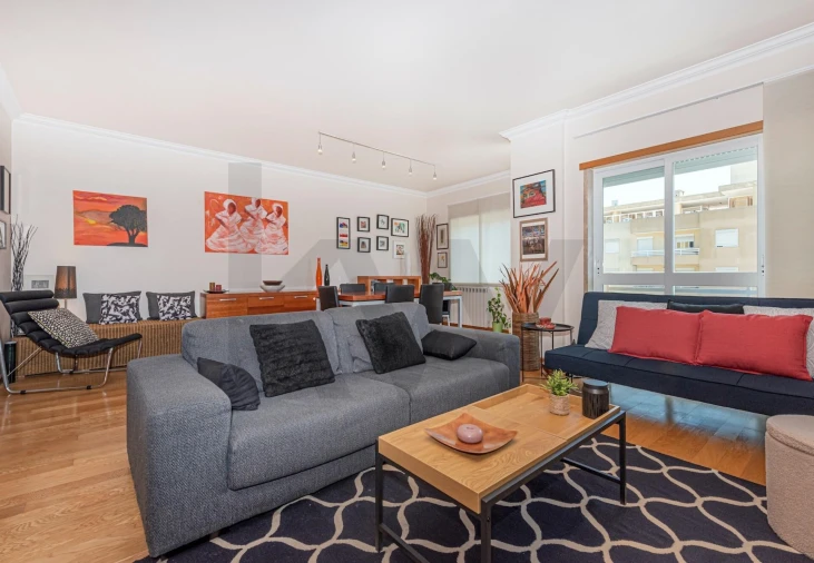 Apartamento T3 para Venda em Carnaxide e Queijas Foto 6