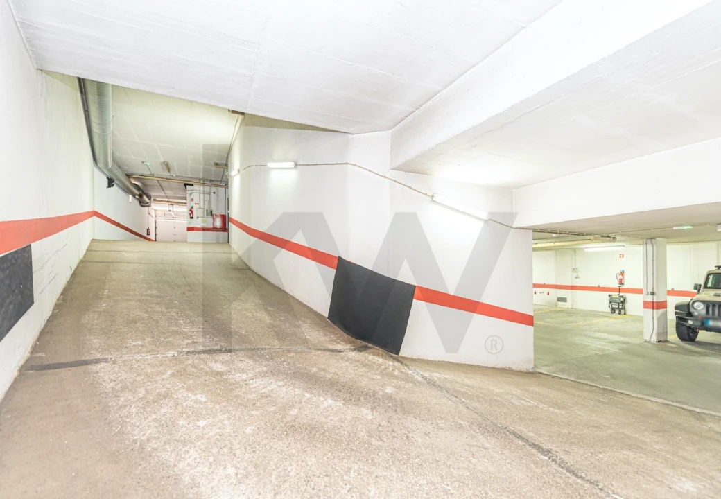 Apartamento T3 para Venda em Carnaxide e Queijas Foto 32