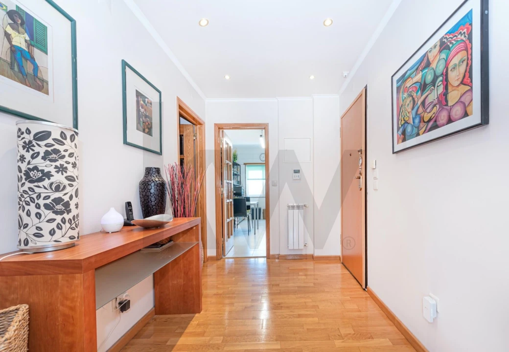 Apartamento T3 para Venda em Carnaxide e Queijas Foto 15