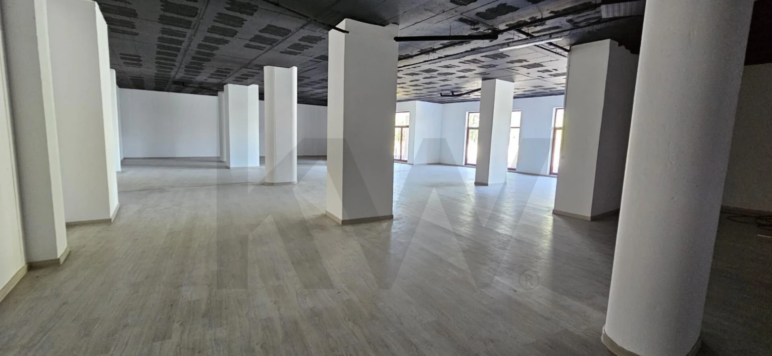 Escritório para Arrendamento em Barcarena Foto 44